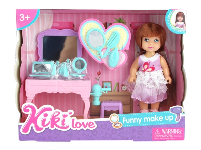 Se Kiki Love dukke med make-up bord cm hos Legekæden